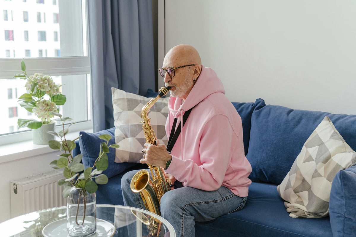 The Difference Between Tenor and Alto Saxophone: Which One Is Right fo ...